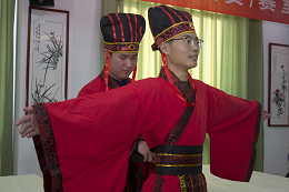 夢回大漢----穿漢服、行漢禮 職業(yè)體驗(yàn)課程方案設(shè)計(jì)